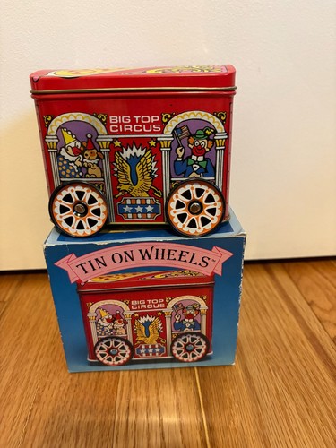 Vintage big top circus animals - top,
