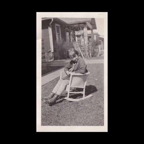 Old vintage photo - old, girl