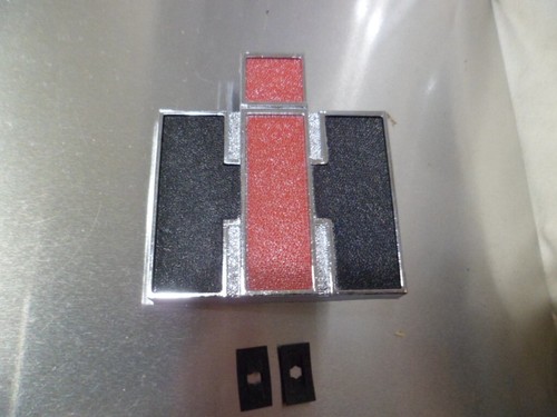 Nos cub cadet grill emblem - cub,