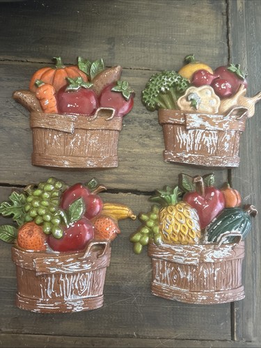 Vtg 1976 sexton metal fruit - vtg,