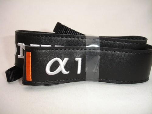 Sony camera neck - neck,