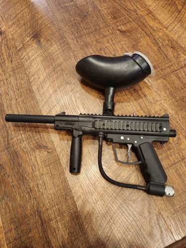 Paintball gun - paintball,
