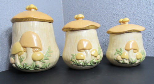Vintage 1970 arnels ceramic - vintage,