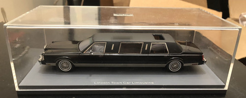 Neo scale models 1985 lincoln - scale,