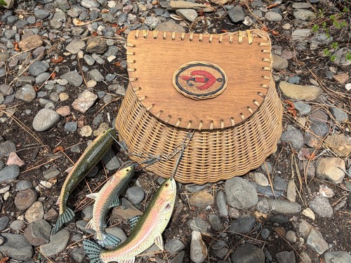 Vintage woven fly - fly, fishing
