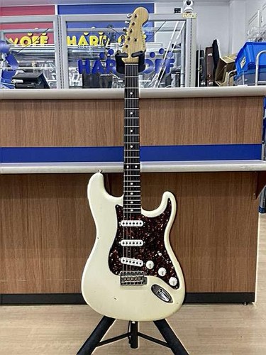 Nash guitars s63 - guitars, white