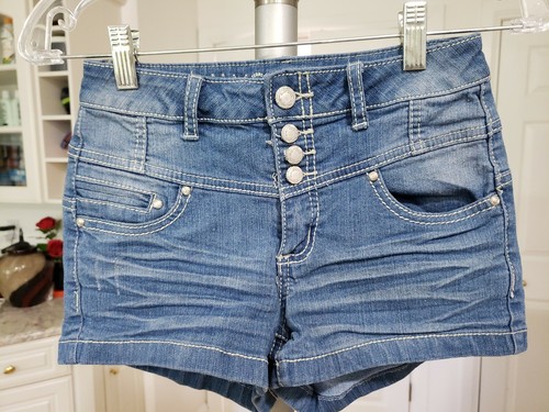 Almost famous women - almost, jean