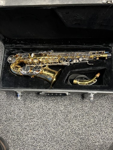 Parrot alto saxophone - alto,