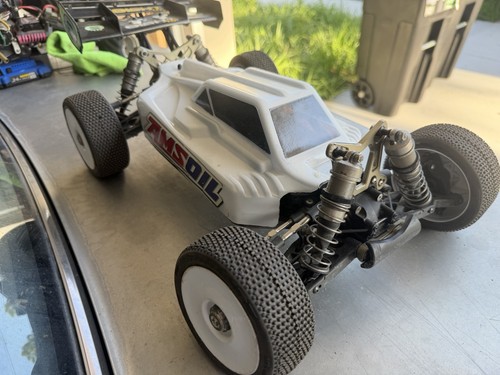 Tlr 8ight buggy with - tlr, 1/8
