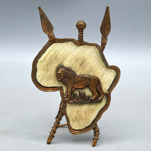 South african lion - south,