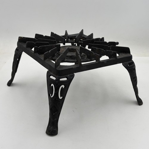 Vintage cast iron single - cast,