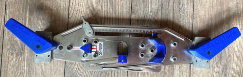 Salomon ski binding jig
