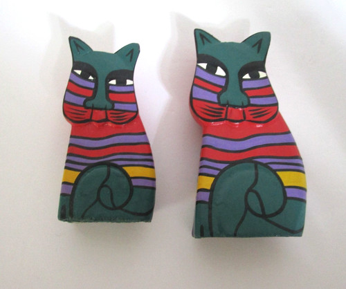 Laurel burch cat figurines - burch,