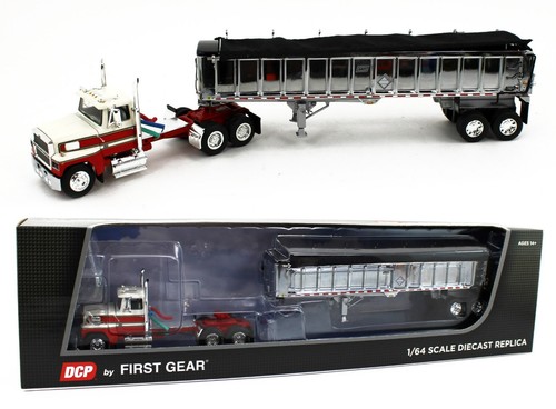 Dcp red white ford - dcp, *red