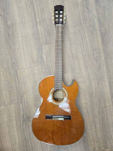 Alvarez rc20sc guitar read - alvarez,
