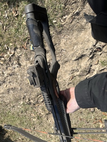 Barnett bcr crossbow with red - barnett,