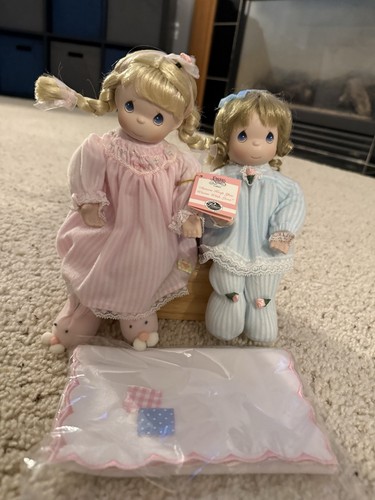 Sisters keep you warm - sisters,