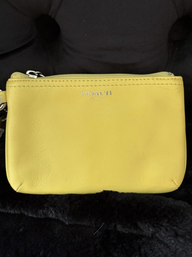 Nwt coach legacy leather - nwt,