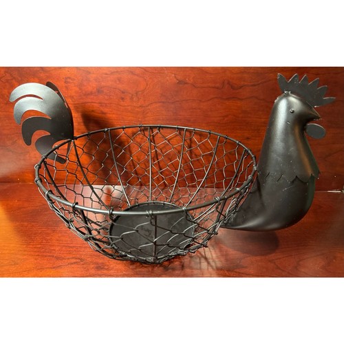 Farmhouse rooster wire - wire, egg