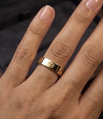 Cartier love round ring 18k - cartier,