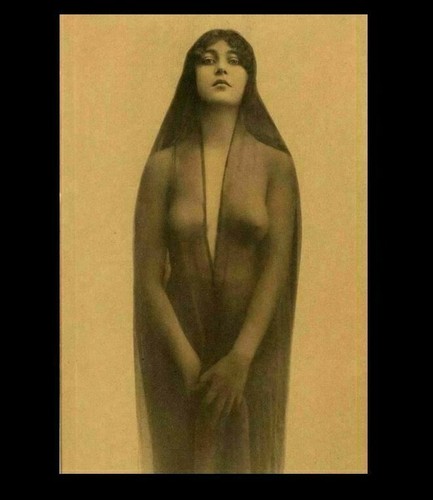 Josephine earp josie - josie, pose