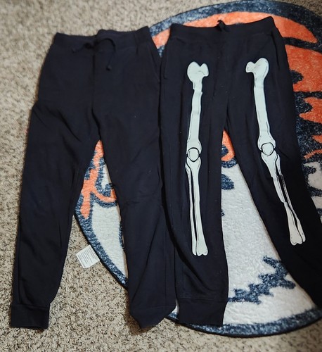 Pairs boys joggers size - 2,