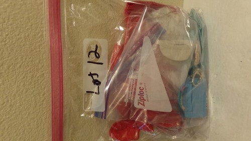 Lot barbie clothing - barbie,