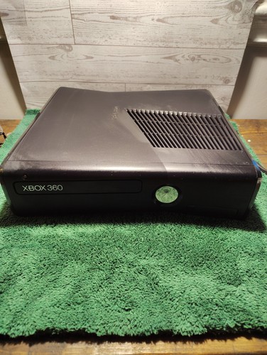 Xbox 360 slim console - 360,
