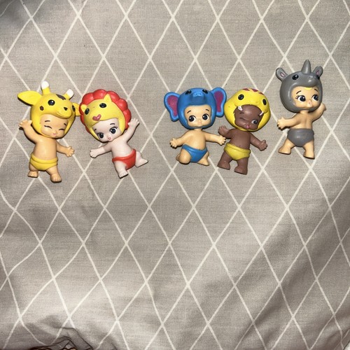 Twosies babies figures - babies,