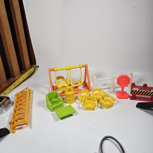 Vtg fisher price little - vtg,