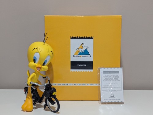 Tweety bird figurine - tweety,