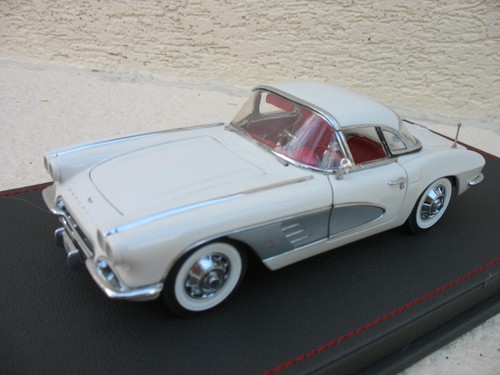 Danbury mint diecast 1961 - danbury, 1:24