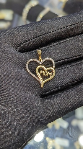 Mom heart pendant 10k - 10k, solid