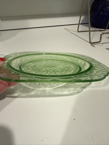 Uranium glass piece madrid - piece,