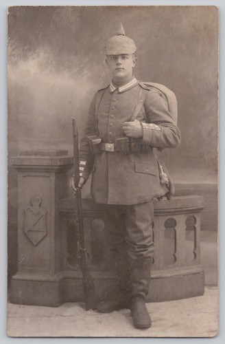 Wwi young male - young, german