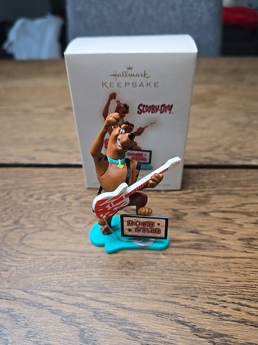 Scooby doo rock star keepsake - rock,