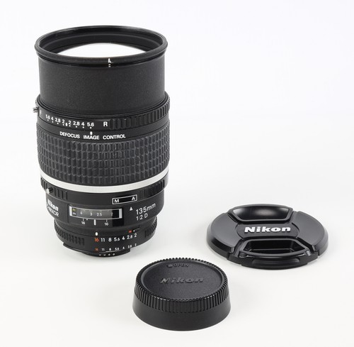 Nikon nikkor 135mm 2 d - dc-nikkor,