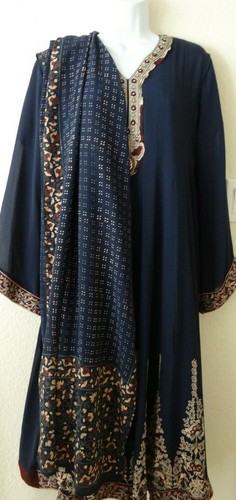 Women pakistani indian - pakistani,