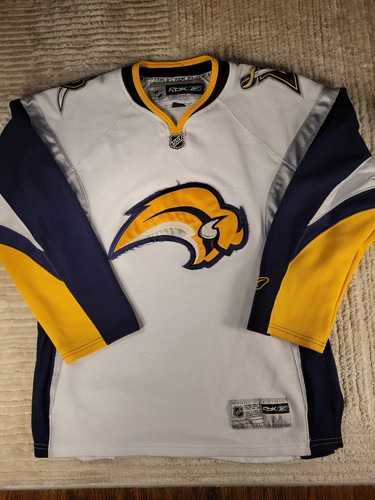 Reebok buffalo sabres jersey - buffalo,