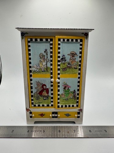 Dollhouse miniature scale - dollhouse, 1/12