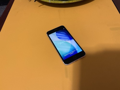 Apple iphone 2nd gen 2020 - 2nd,