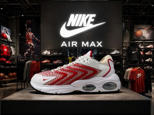 Barely worn nike air max - worn~nike,