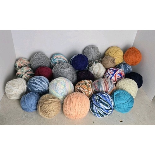 Assorted yarn lot mixed - yarn,
