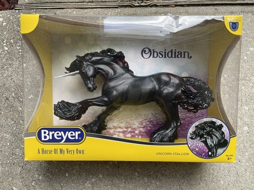 Nice new nib breyer - new, horse