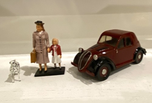 Ww2 burgundy black diecast - ww2,