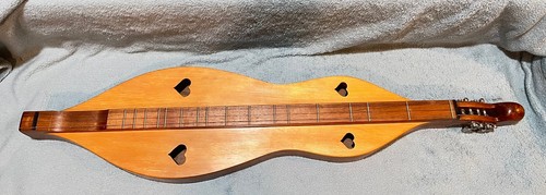 Dulcimer string hourglass - 4,