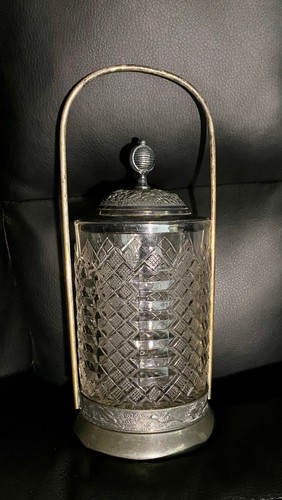 Vintage pickle castor