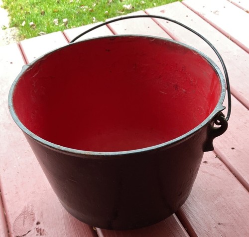 Cast iron decorative bean pot - iron,