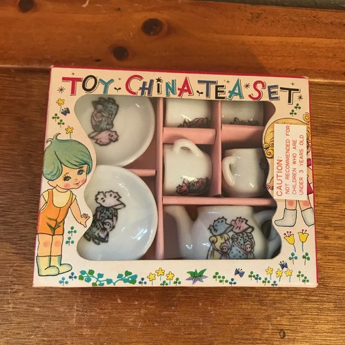 Vintage set toy - toy, tea