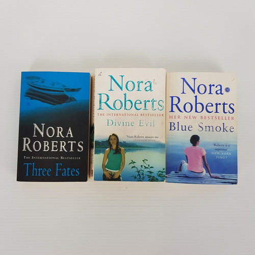 Book bundle nora roberts - book, by